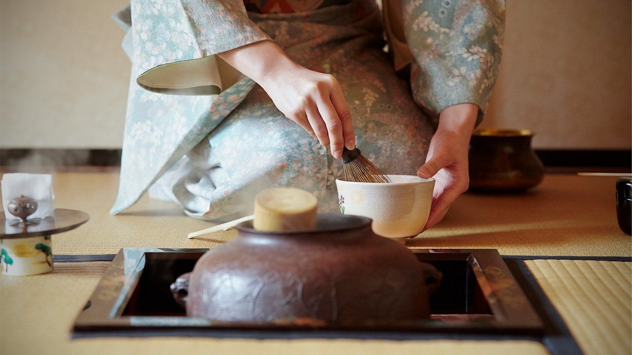 Bringing 'Cha' to the World: International Expositions and the 'Selling' of Japanese Tea