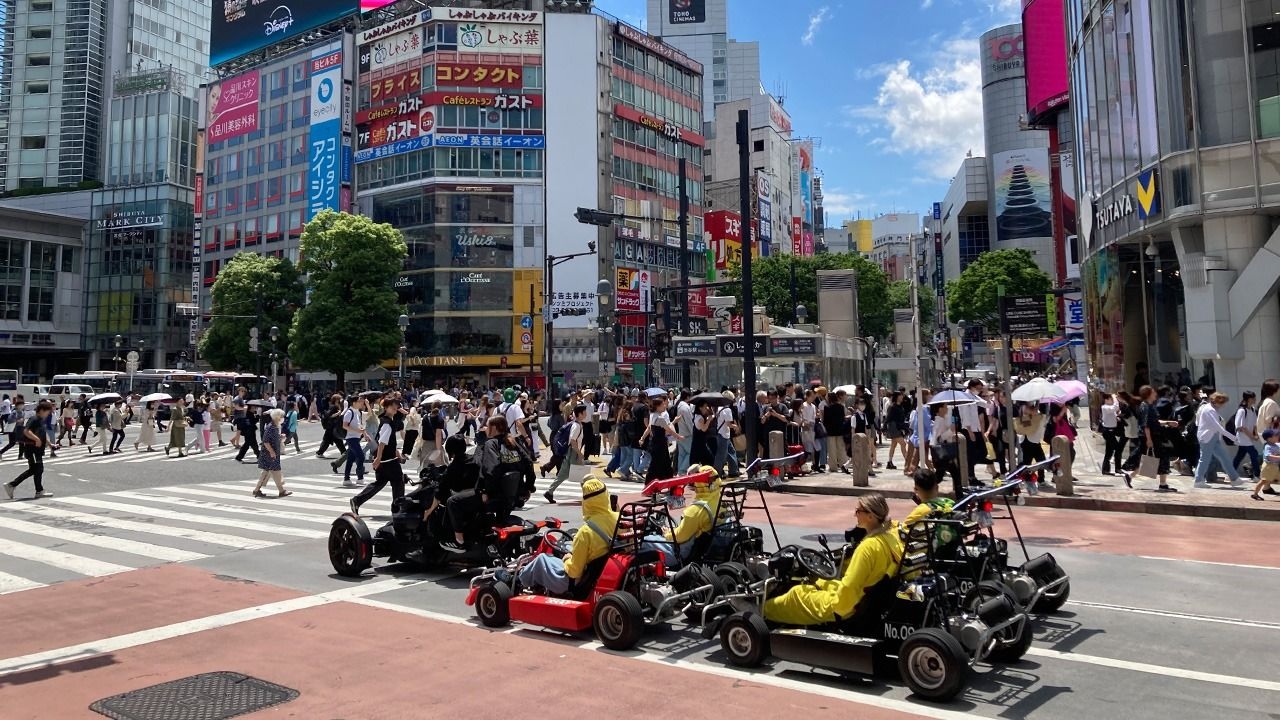 From Harajuku to Shibuya: Crowds and Youth Culture in the Yamanote's West