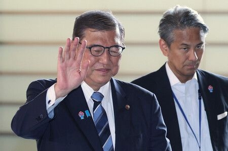 Japan Bracing for Pressure to Increase Defense Spending