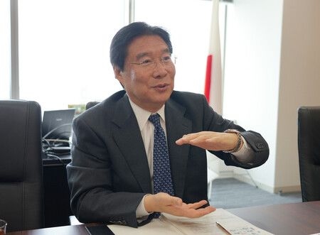 INTERVIEW: Personal Info Panel Chair Suggests Fine System