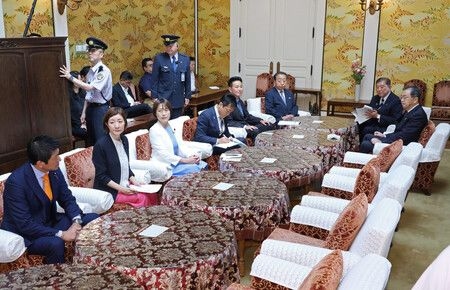 Japan Opposition Stepping Up Offensive against Ruling Bloc