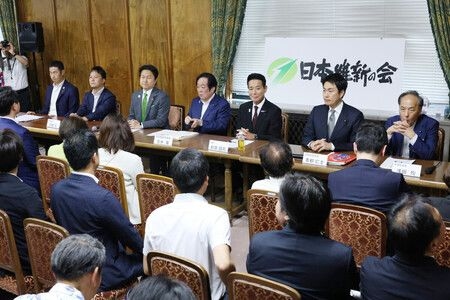 Nippon Ishin Co-Head Maehara, 3 Other Execs to Step Down