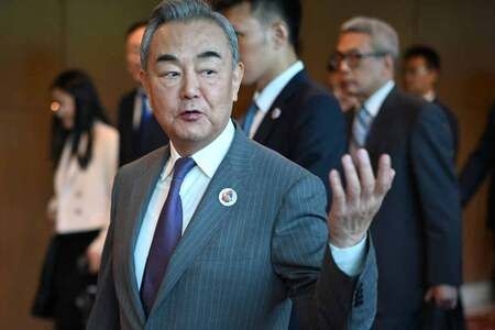 China Urges Japan to Make Right Choice