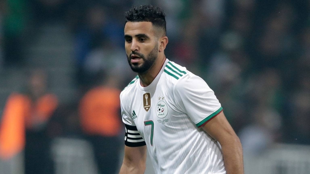 أزمة ملعب بوتسوانا تهدد محرز ورفاقه في تصفيات كأس العالم 2026
