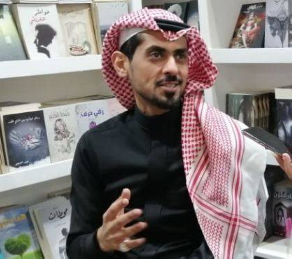 MBC أخذت حقوق إصداراتي.. الروائي أسامة المسلم: الجيش الجزائري أوقف توقيع أحد كتبي