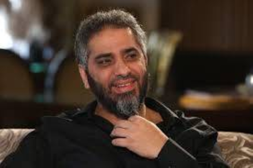 فضل شاكر يوثّق مسيرته الفنية في «يا غايب»