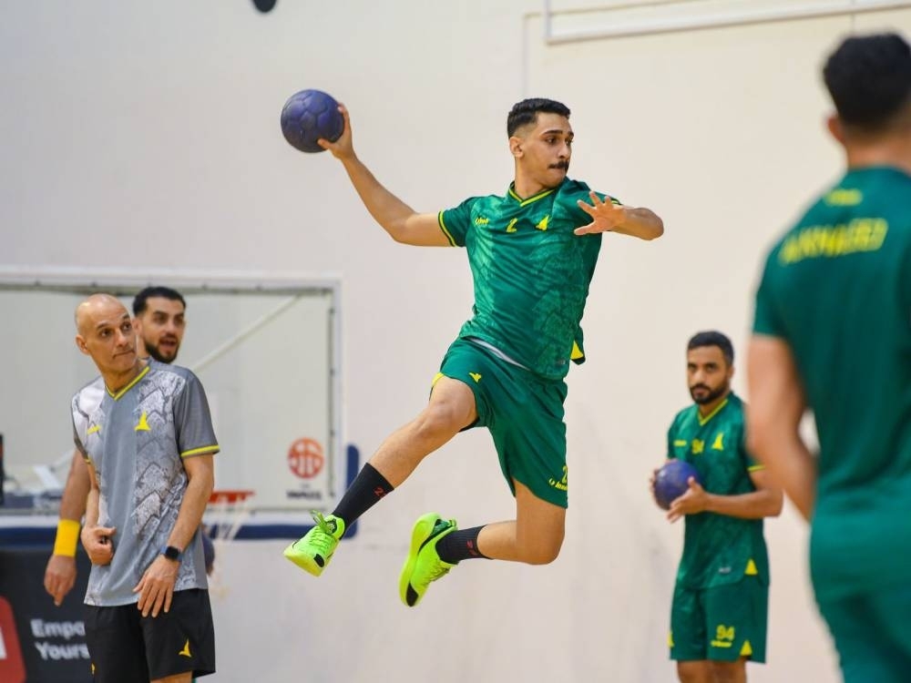 يد الخليج تبحث عن السوبر السعودي الإماراتي
