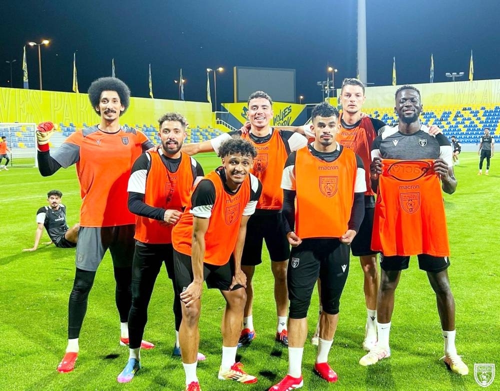 «ديربي القصيم».. الرائد يواجه التعاون للهروب من الهبوط