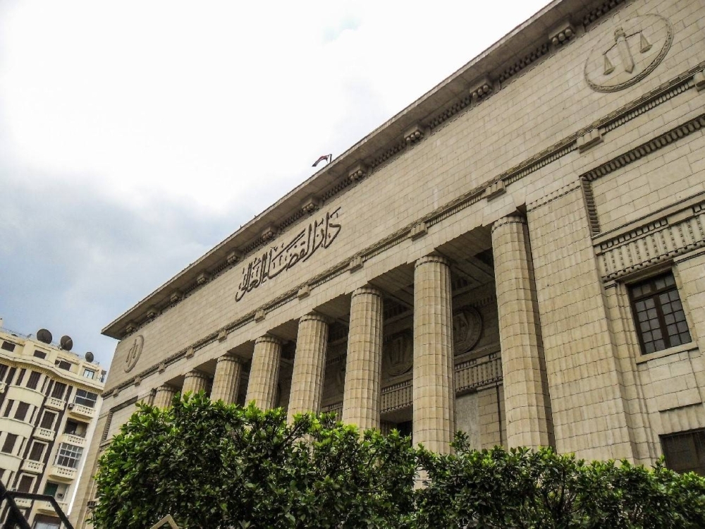القبض على 16 مسؤولا مصرياً بتهم فساد