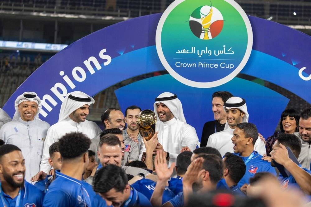 الكويت يحسم النهائي الماراثوني ويتوج بكأس ولي العهد للمرة العاشرة