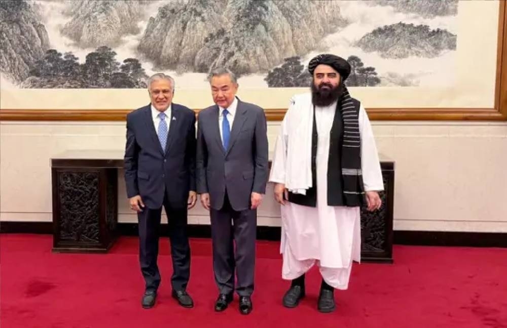 الصين: باكستان وطالبان اتفقتا على تبادل السفراء قريباً