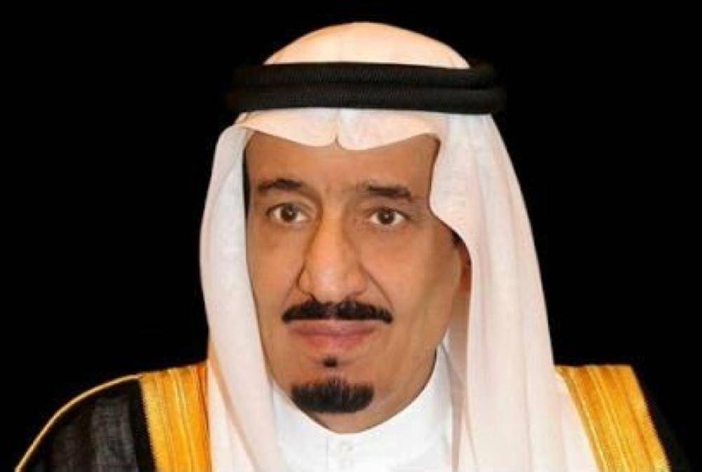 خادم الحرمين يوجه باستضافة 1300 حاج وحاجة من 100 دولة لأداء مناسك الحج