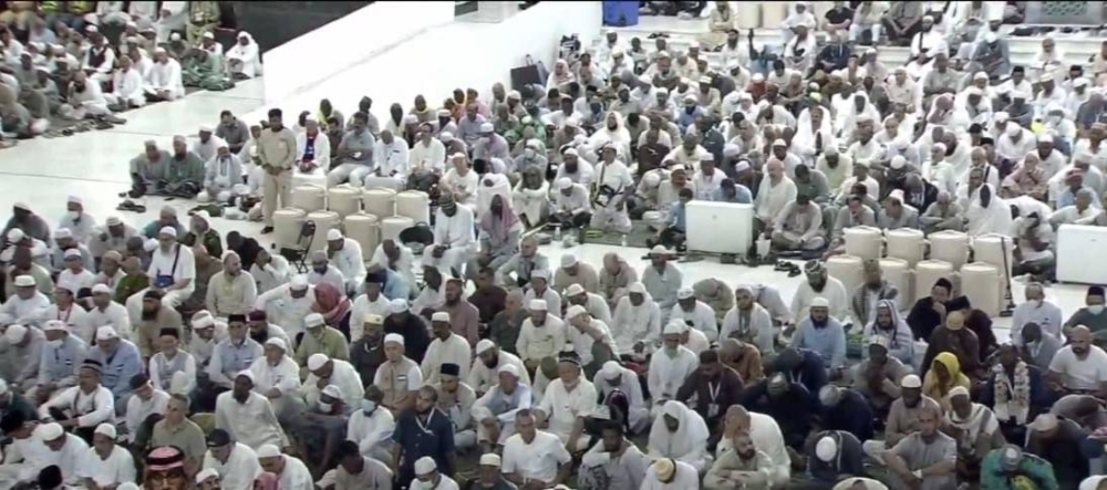 خطيب المسجد الحرام: المقصود من البلاء والابتلاء تكفير السيئات.. وتكثير الحسنات.. ورفعة الدرجات