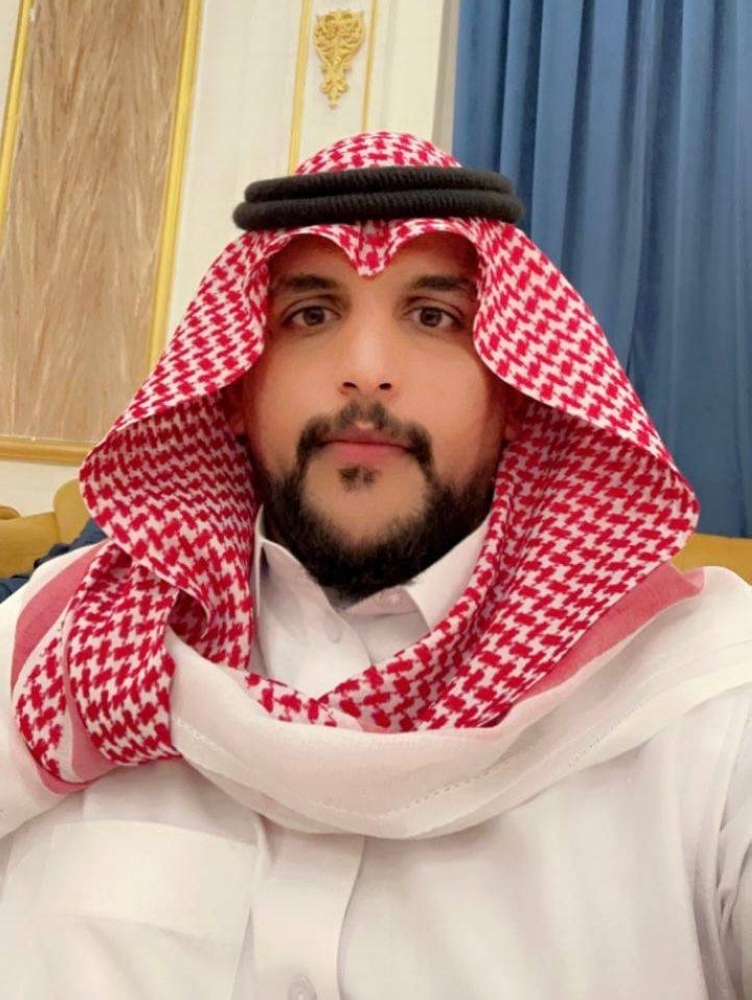 الهذلي بحتفل بعقد قرانه