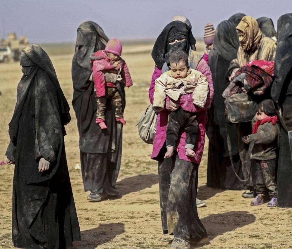 هل تتسلم سورية مخيمات وسجون الدواعش في الهول؟