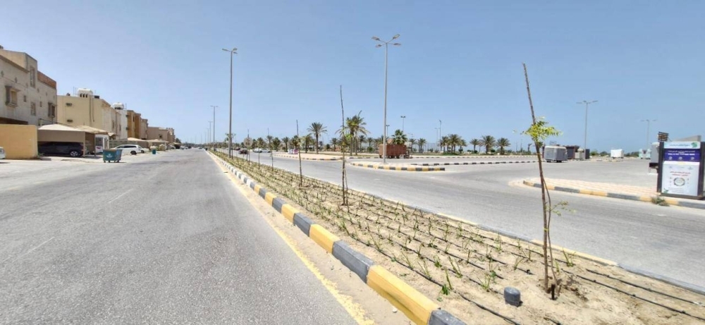 بلدية الجبيل تنتهي من تطوير الجزيرة الوسطية بحي الحمراء بطول 1,000 م