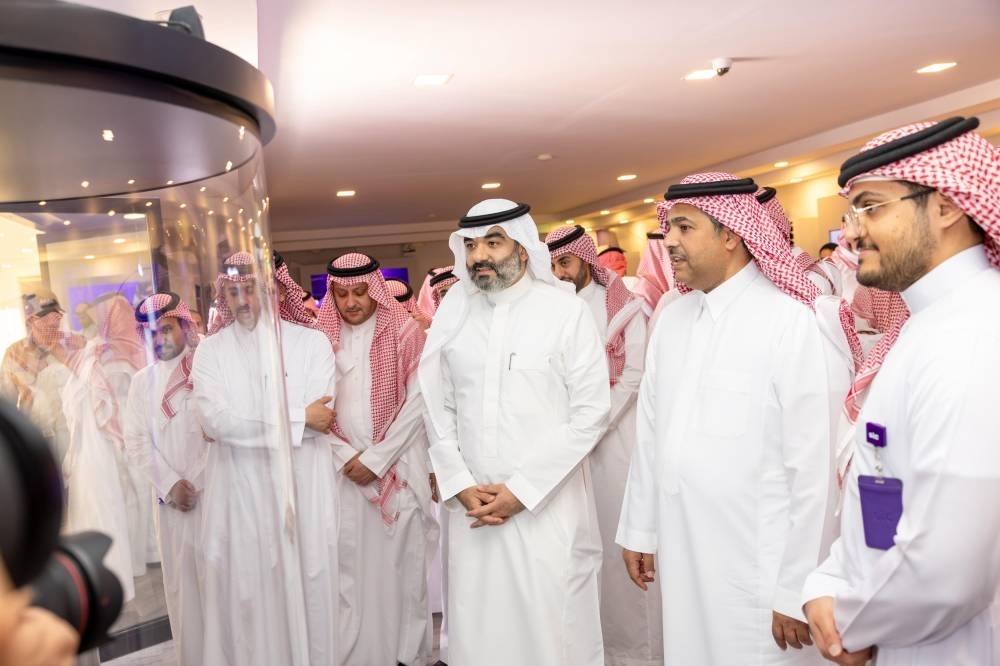 مجموعة stc تؤكد جاهزيتها الرقمية والتقنية خلال زيارة وزير الاتصالات وتقنية المعلومات