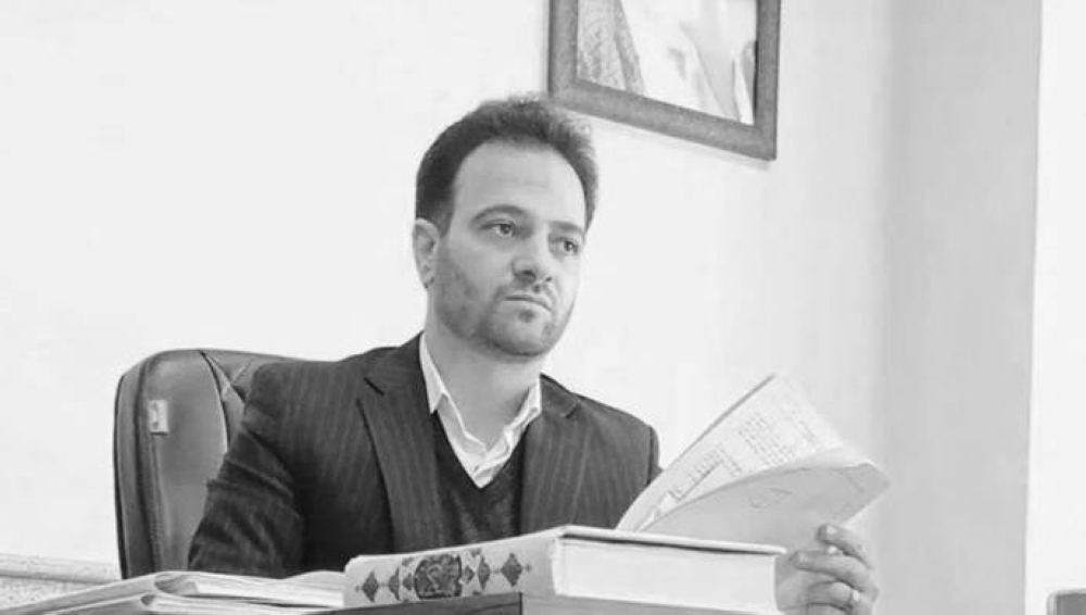 مقتل قاضٍ إيراني طعناً أثناء توجهه لمقر عمله