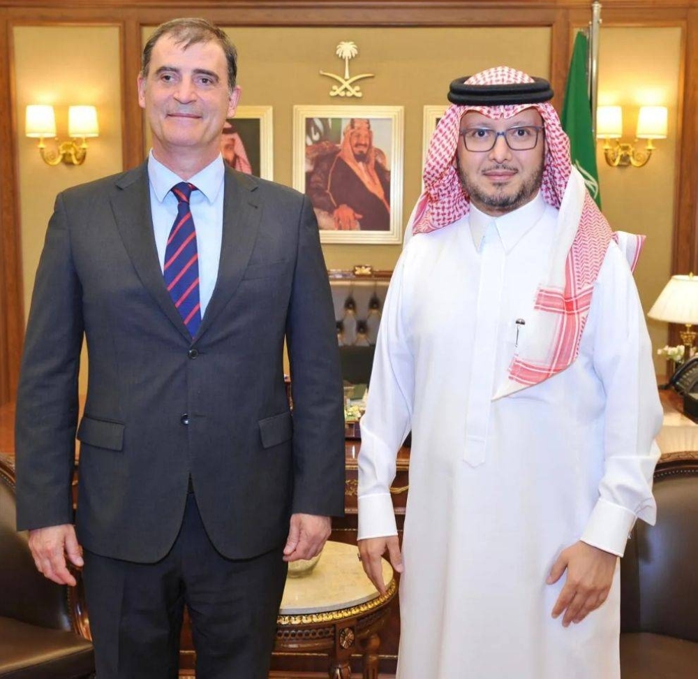 السفير السعودي في لبنان يلتقي وفد صندوق النقد الدولي