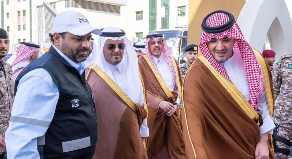 عبدالعزيز بن سعود يتفقد عدداً من المشاريع التطويرية في المشاعر المقدسة