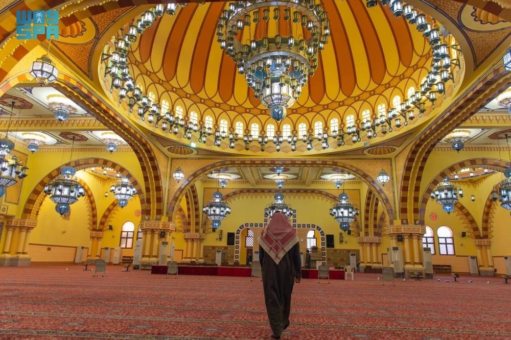 «الشؤون الإسلامية» تهيئ المصليات لصلاة العيد