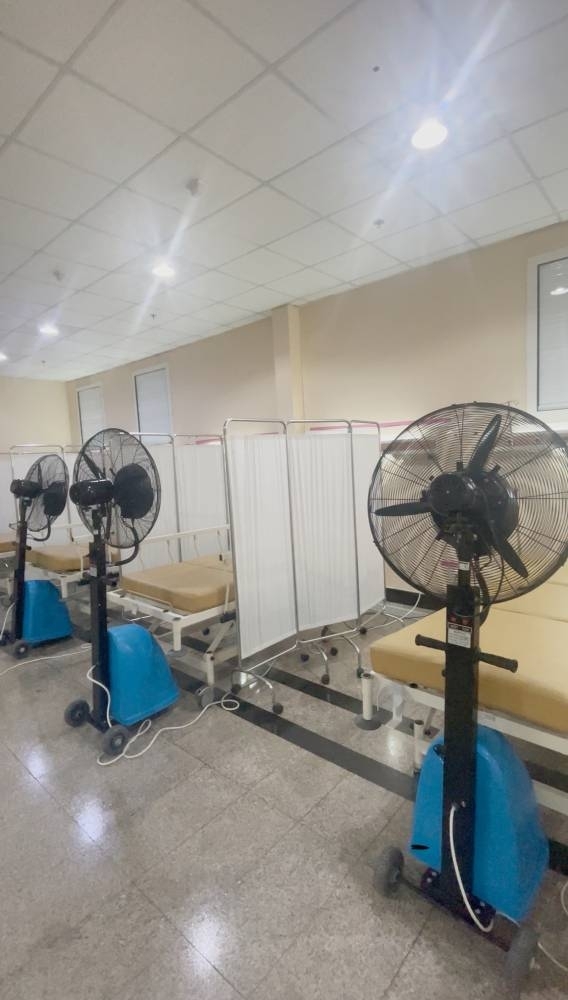 «عكاظ» داخل قسم الإجهاد الحراري في مستشفى جبل الرحمة