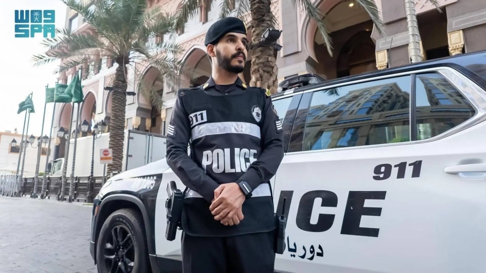 السوار الطبي الذكي لرجال الأمن.. تقنيات معززة بالذكاء الاصطناعي وإنترنت الأشياء