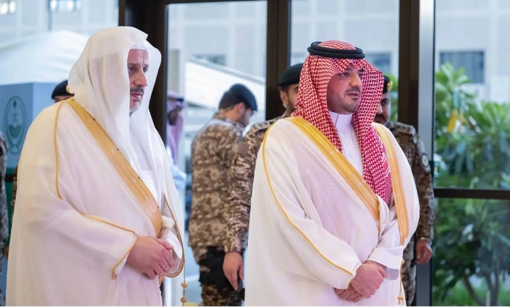 عبدالعزيز بن سعود يلتقي مدير عام الإدارة العامة للتوجيه والإرشاد بوزارة الداخلية
