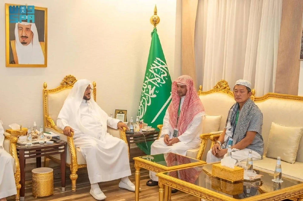 آل الشيخ يستقبل عضو البرلمان التايلندي والقاضي الأول بمحكمة الاستئناف في بانكوك