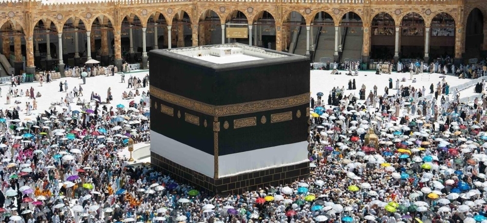 الحجاج المتعجلون يؤدون طواف الوداع بيسر وطمأنينة