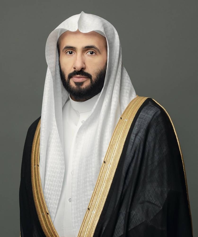 وزير العدل يهنئ القيادة بمناسبة نجاح موسم الحج 1446