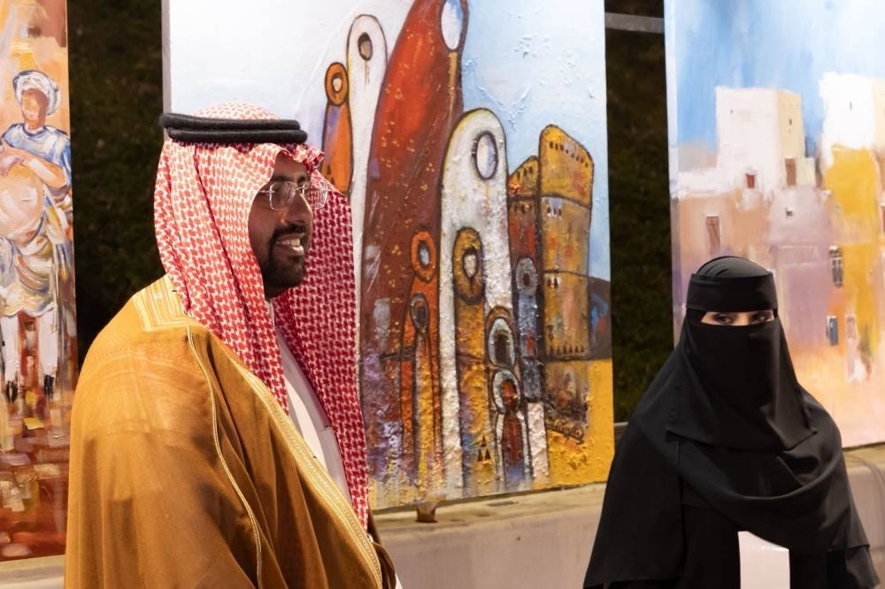 ملتقى تنومة الدولي يكرم الدكتورة منال الرويشد