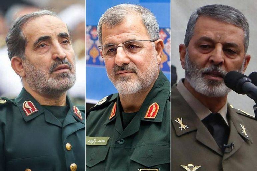 المرشد الإيراني يُعين موسوي رئيساً لهيئة الأركان وباكبور قائداً للحرس الثوري