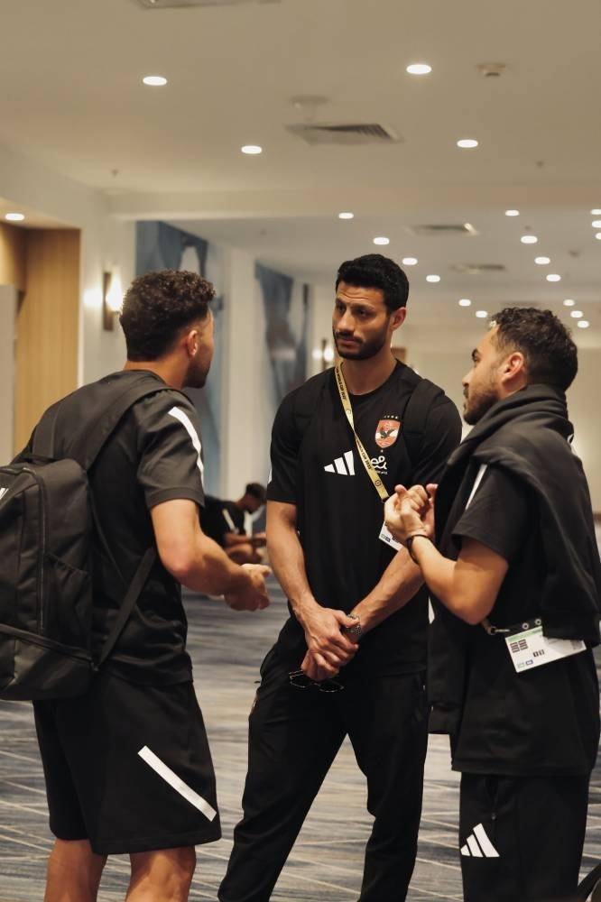 الشناوي ينجو من إصابة خطيرة