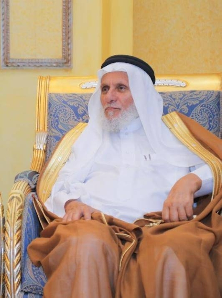 أحمد بن رداد بين المجتمع والاتزان