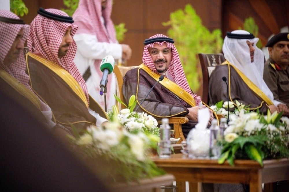 أمير القصيم خلال زيارته لمحافظة عنيزة: خدمة المواطن أولًا.. والتوازن التنموي مستمر