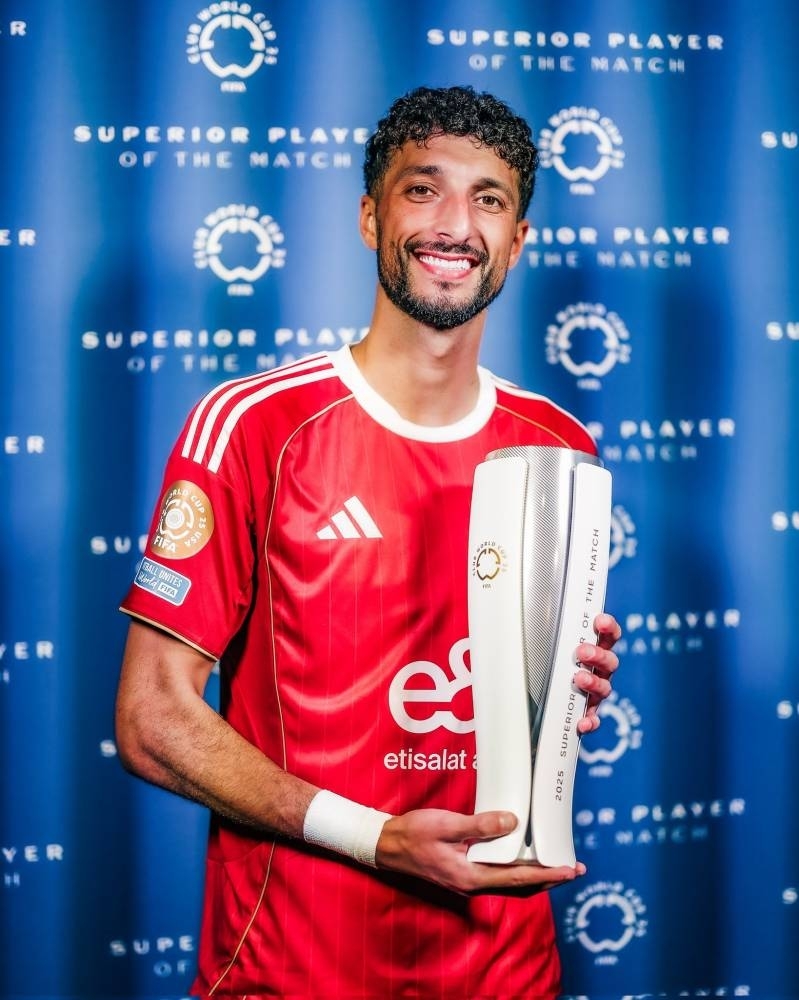العرب يلمعون في مونديال الأندية بجوائز «رجل المباراة»