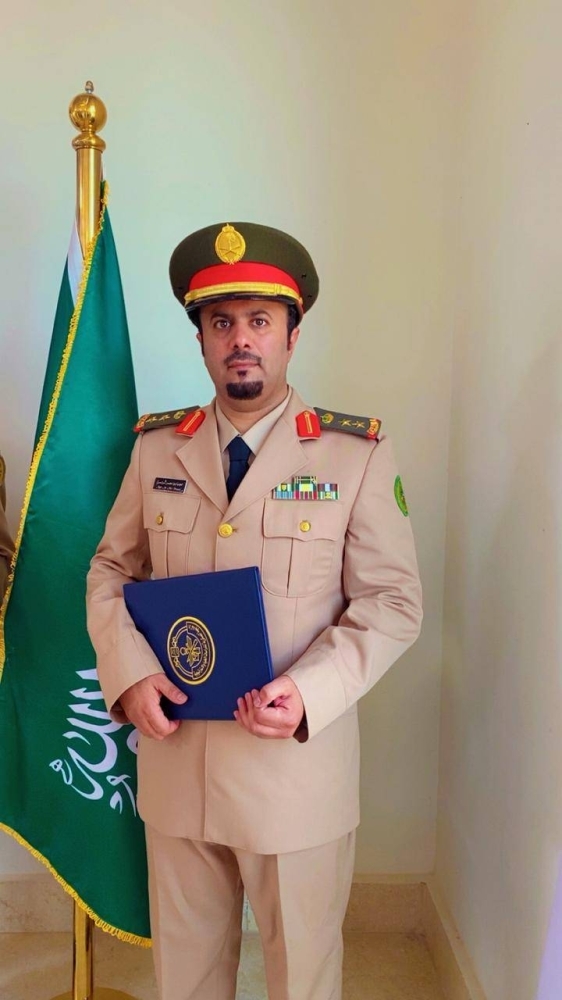 الدوسري ينال الماجستير