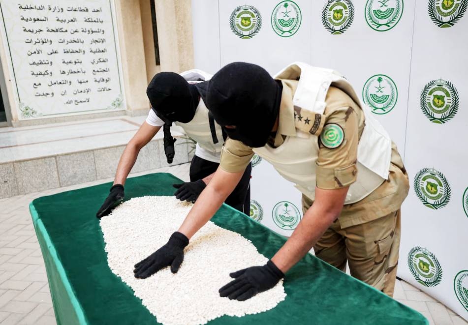 الأمن يخترق حيل المهربين