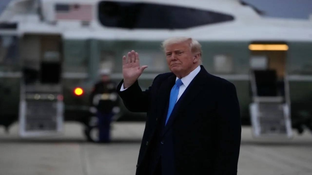 كشف أنه منع اغتيال خامنئي..ترمب يرفض تخفيف العقوبات على إيران