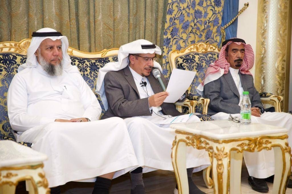 الحيدري لـ «عكاظ»:  لدينا ضعف وتكرار في الرسائل الجامعية الحديثة!