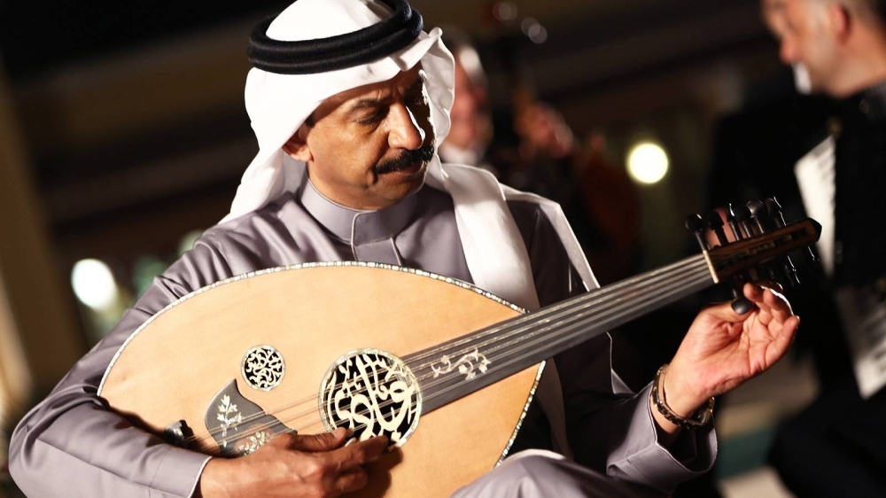 حوار موسيقي.. عبادي الجوهر: لقاء فني يجمعني مع العازفة الصينية جو تشاو قريباً