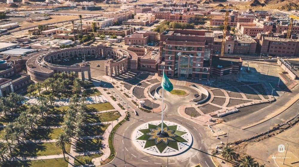 جامعة طيبة تفتح القبول في تجسير بكالوريوس التمريض