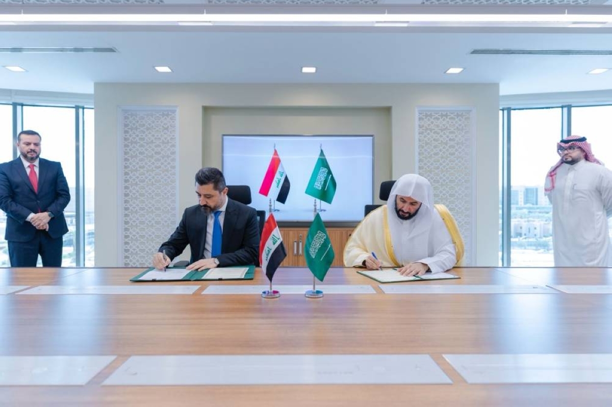 وزير العدل يلتقي نظيره العراقي ويوقعان برنامجاً تنفيذياً للتعاون العدلي