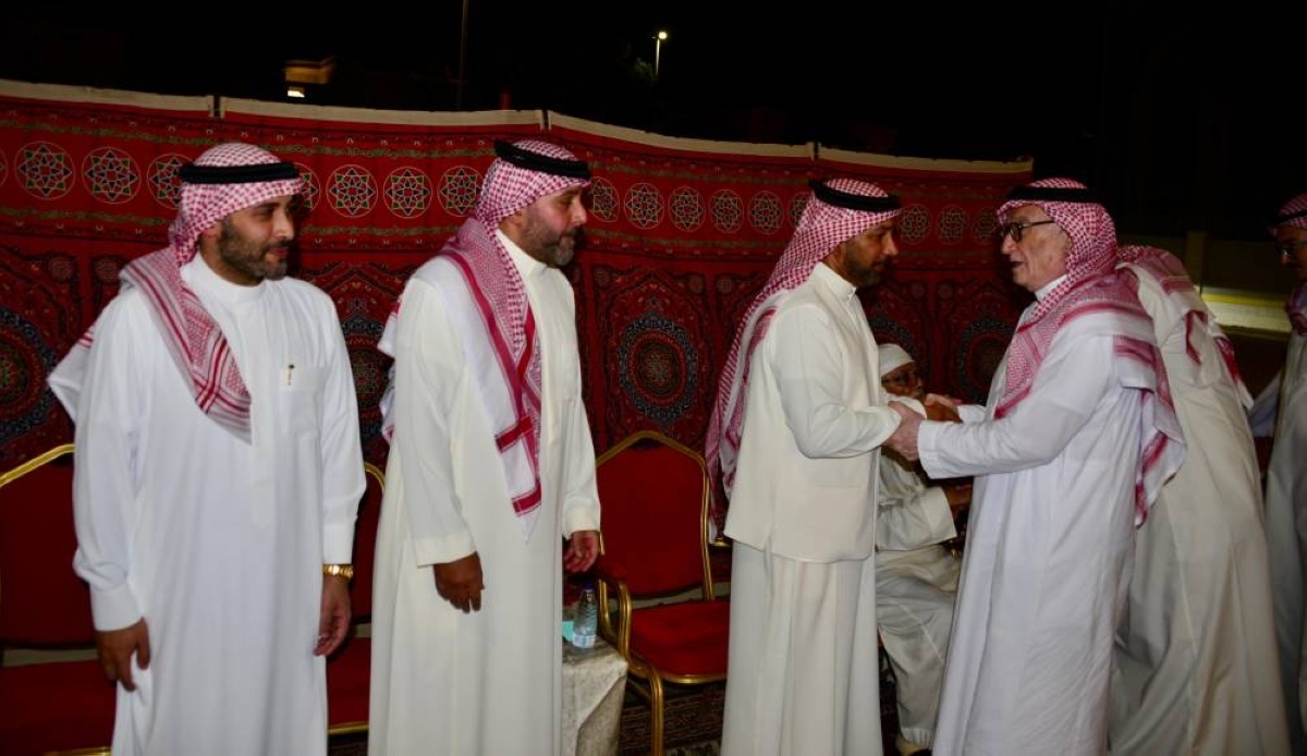 أسرة حنيف تتلقى التعازي في فقيدها