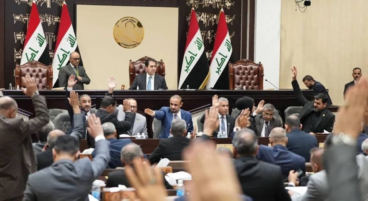 اشتباك بالأيدي لبرلمانيين عراقيين يعطّل جلسة تصويت على «الخدمة الاتحادية»