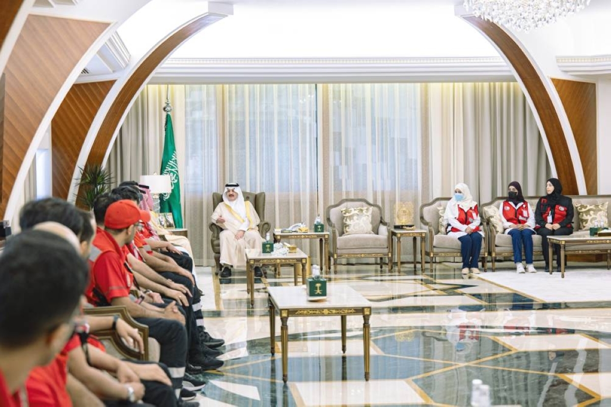 أمير الشرقية يكرّم المتميزين من منسوبي الهلال الأحمر ويثمّن جهودهم في إنقاذ الأرواح