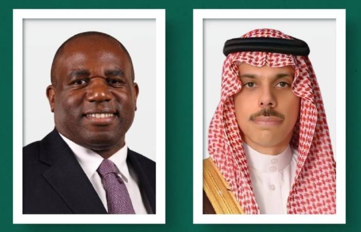 وزير الخارجية ونظيره البريطاني يبحثان تطورات الأوضاع في قطاع غزة