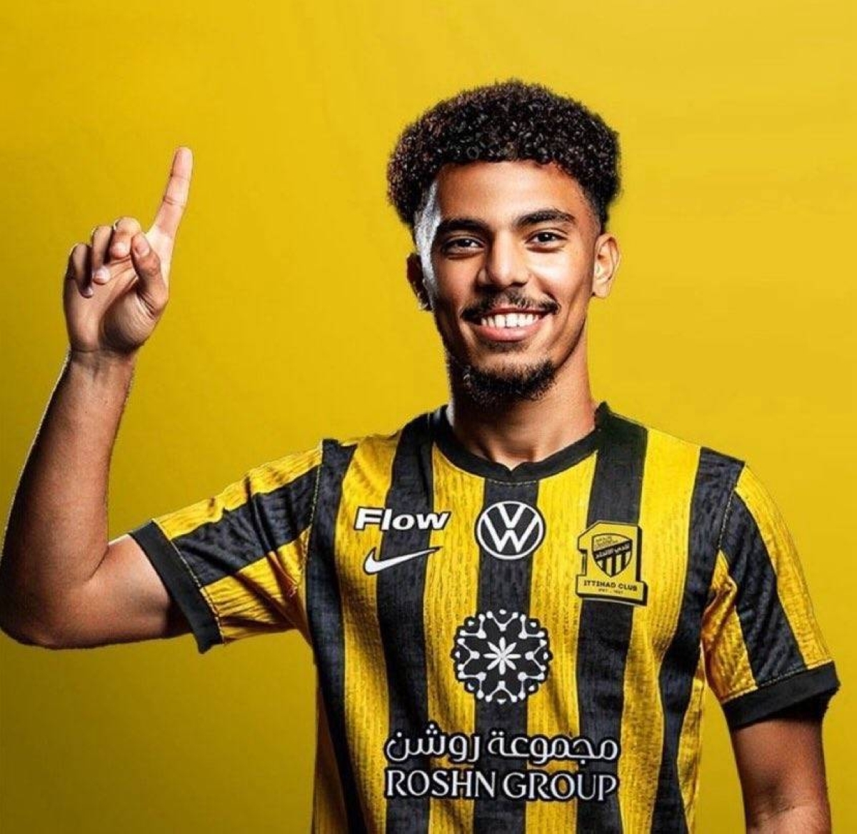 فيديو ..انطلاقته من هونغ كونغ.. الاتحاد يدعم دفاعه بالجليدان