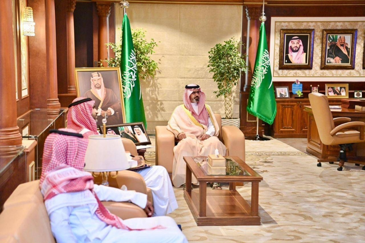 نائب أمير جازان يلتقي مدير مكتب تحقيق الرؤية بالإمارة